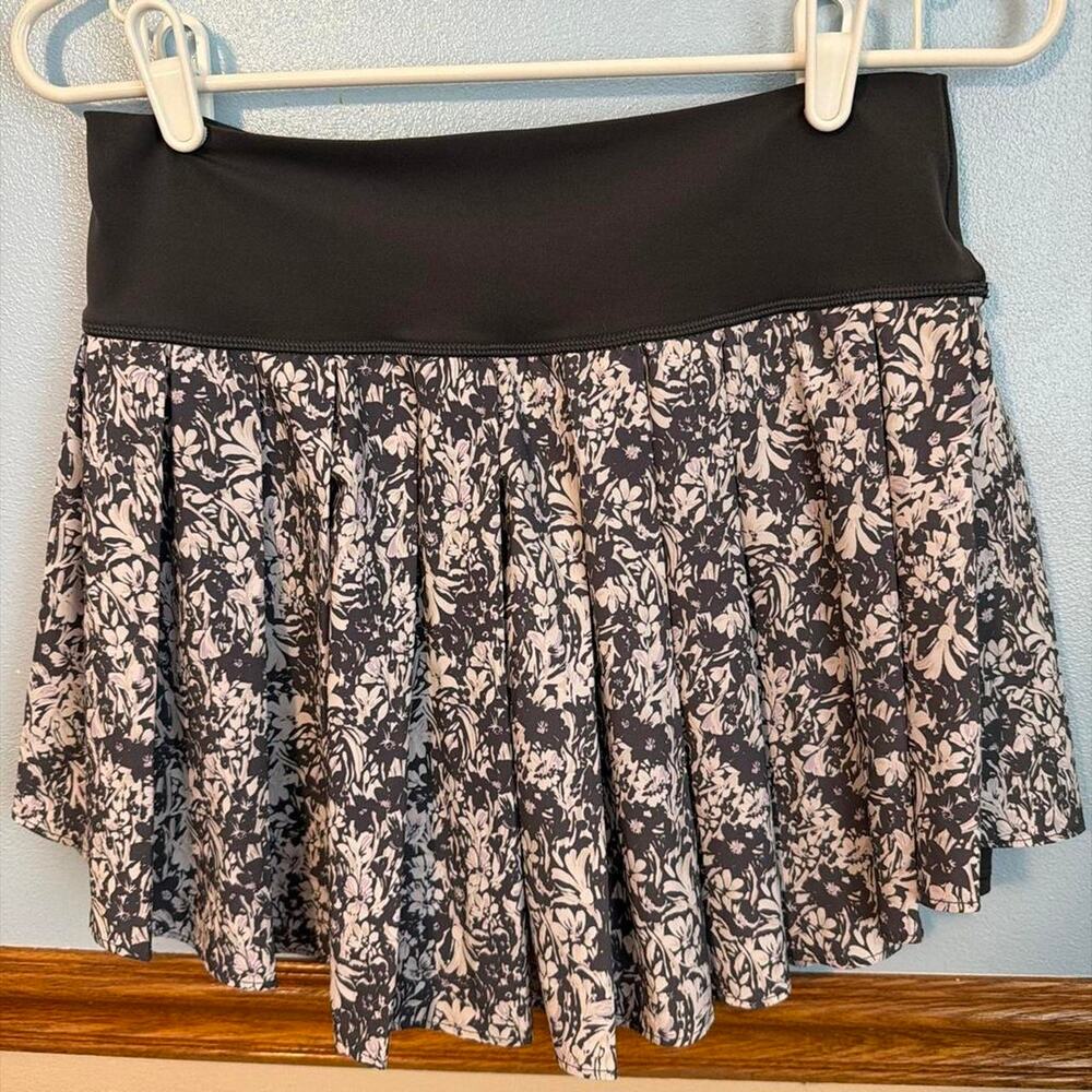 OFFLINE by Aerie Real Me Pleated Tennis Skirt / Skort Size Large 🔥RARE🔥